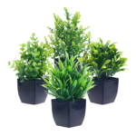 Maceta negra con planta artificial