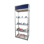 Mueble con entrepaños de cristal y luz